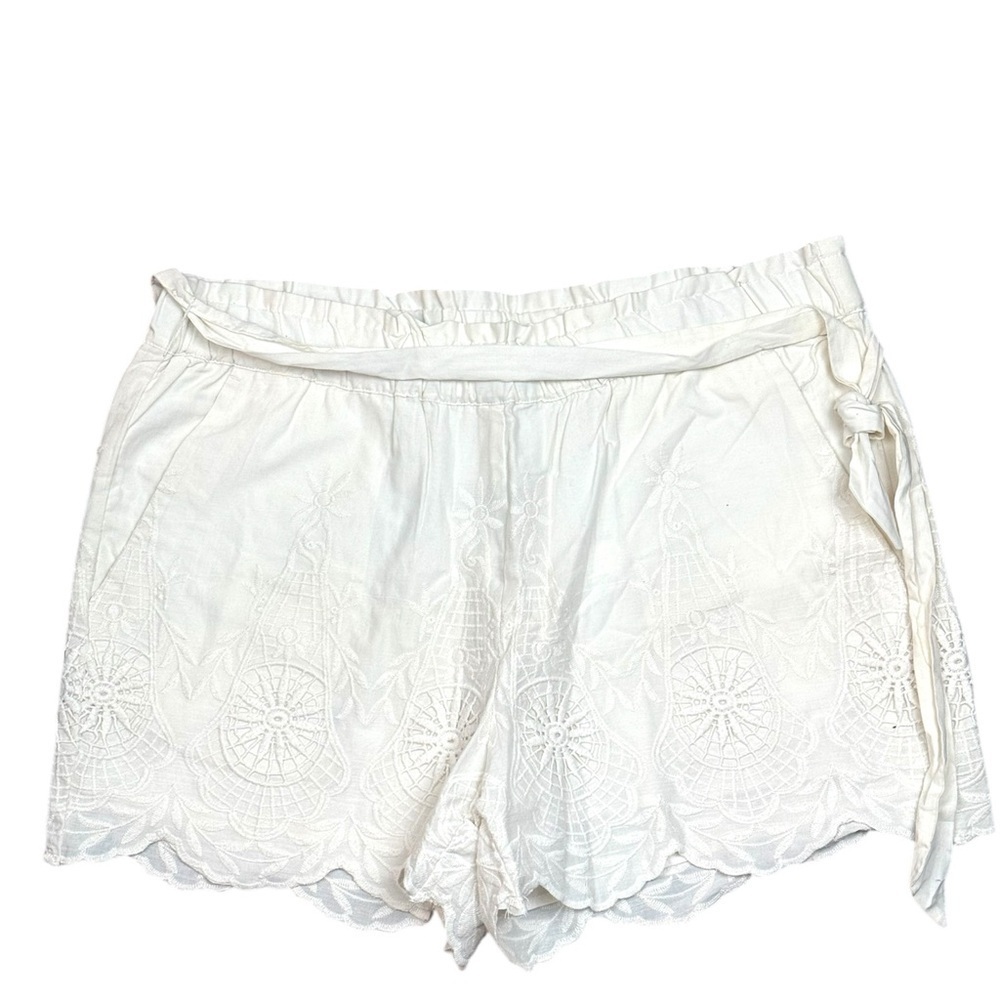 NWT LOFT Women’s White‎ Embroidered Cotton Shorts Size M